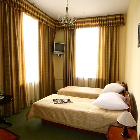 Wien Hotel ลวีฟ ภายนอก รูปภาพ